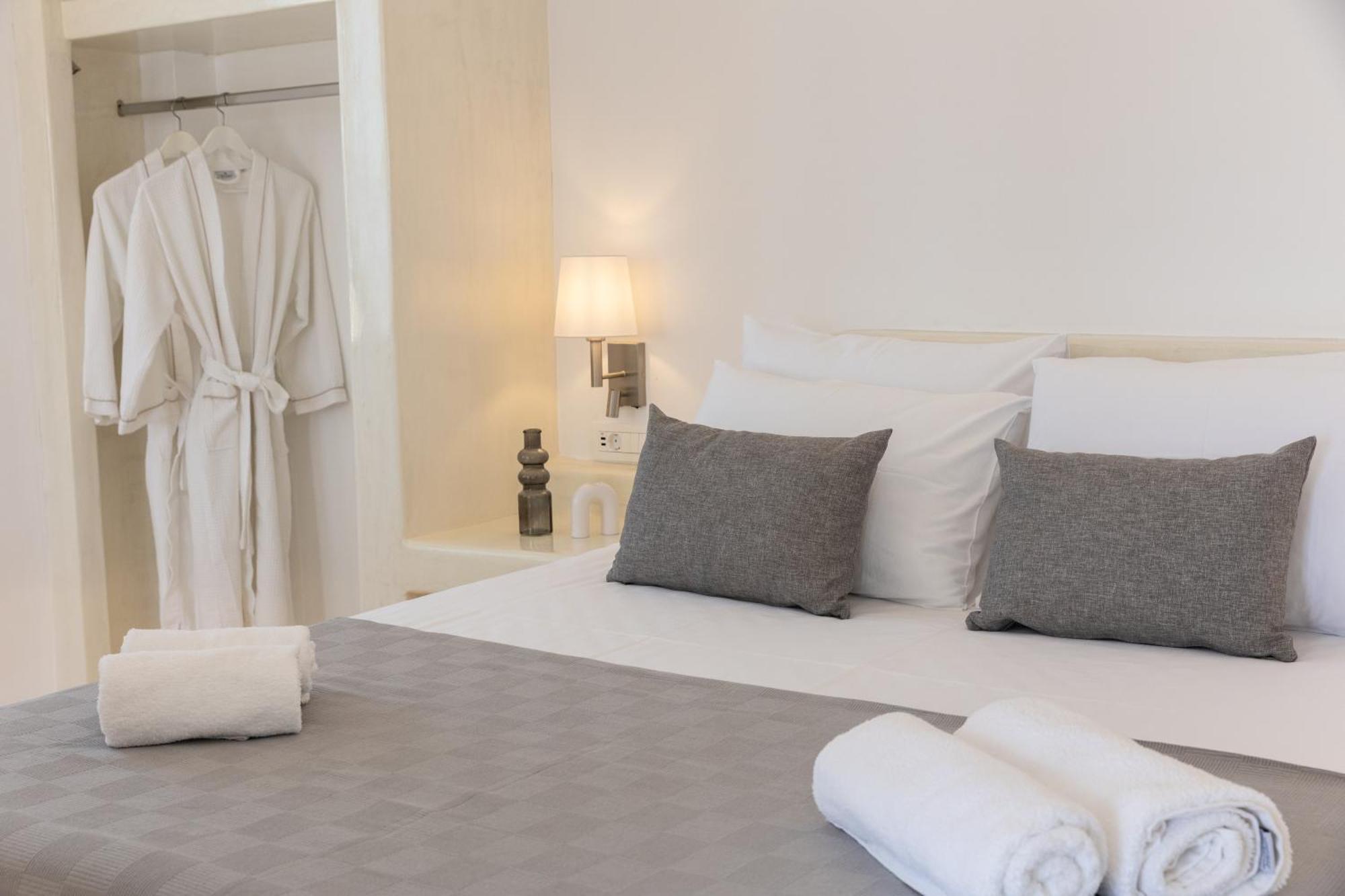Theophrasti Suites Foinikia  Экстерьер фото
