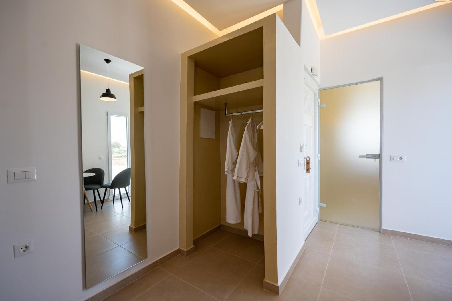 Theophrasti Suites Foinikia  Номер фото