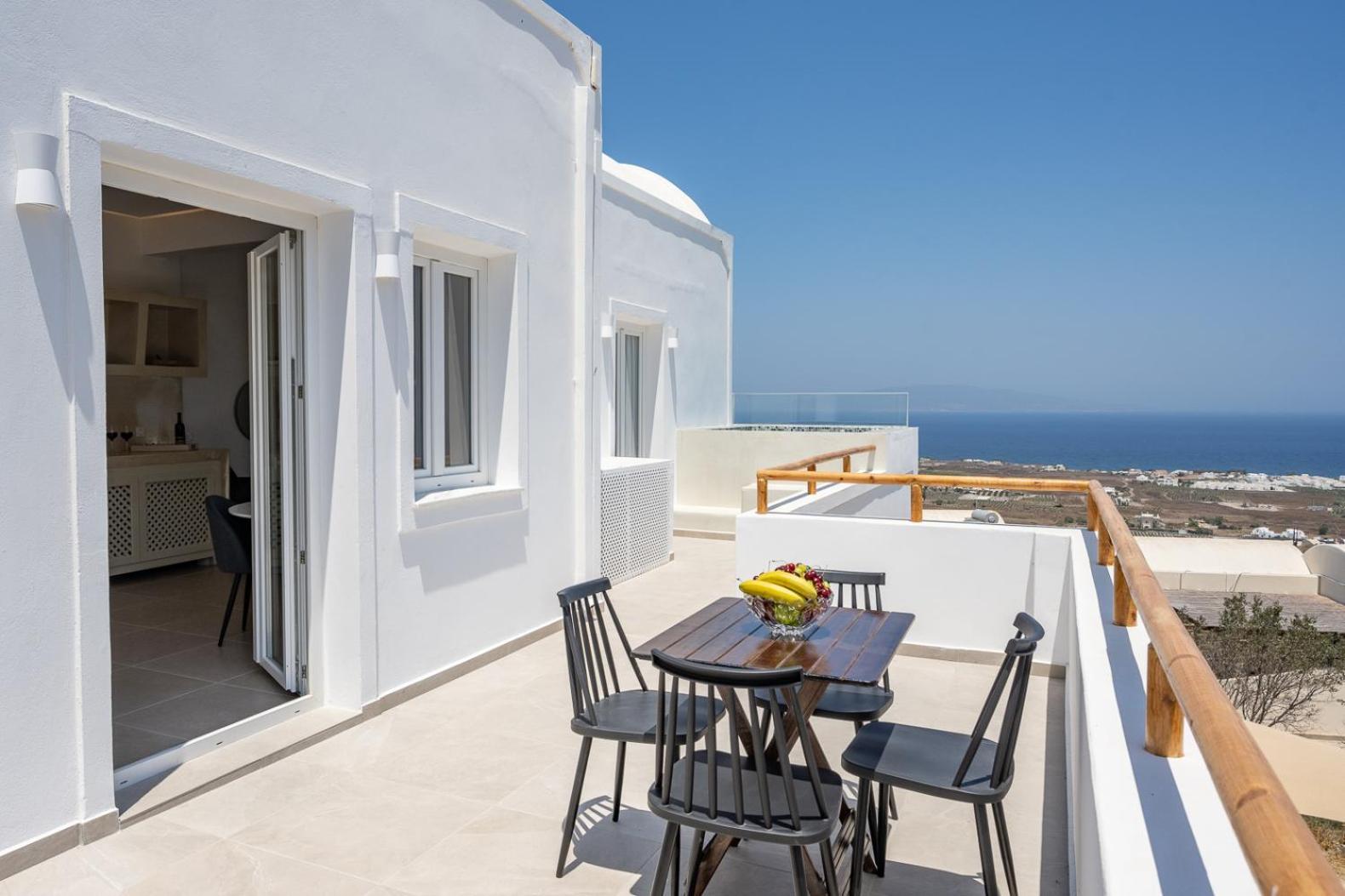Theophrasti Suites Foinikia  Экстерьер фото